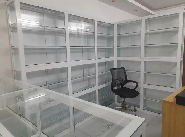 Báo giá tủ nhôm kính, tủ bếp nhôm kính đẹp giá rẻ 2026 74 tủ quầy thuốc nhôm kính- tủ nhôm kính trưng bày