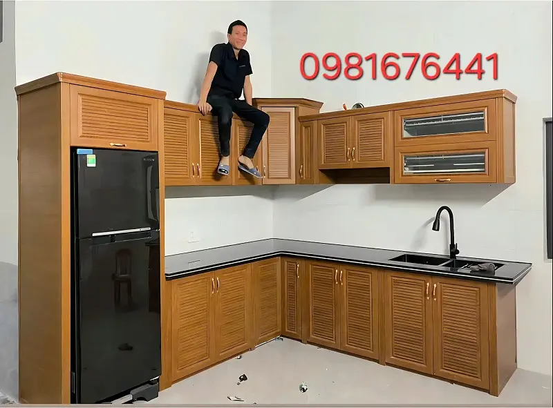 Lắp đặt tủ bếp nhôm kính tại quận Long Biên Hà Nội