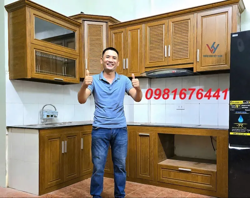 tu bep nhom kinh ha noi hien dai 01