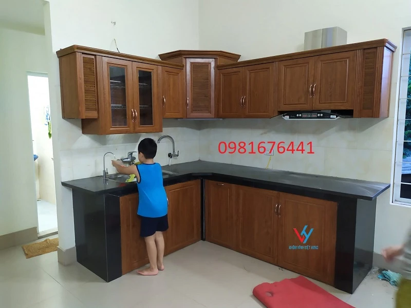 Mẫu Tủ Bếp Nhôm Kính Đẹp Giá Rẻ Cho Nhà Phố
