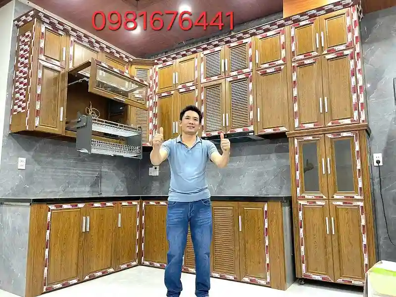 Giá tủ bếp nhôm giả gỗ đẹp theo yêu cầu tại Hà Nội