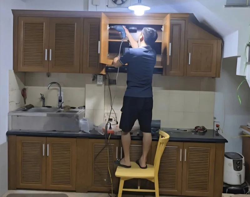 tủ bếp nhôm nhôm vân gỗ